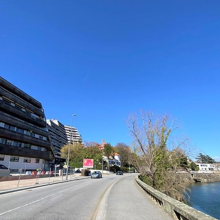 Riverfront Haven Family'S Choice With Free Garage Porto Bagian luar foto