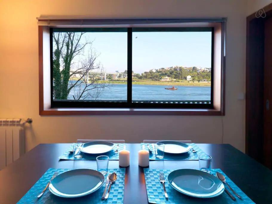 Riverfront Haven Family'S Choice With Free Garage Apartment Porto Bagian luar foto