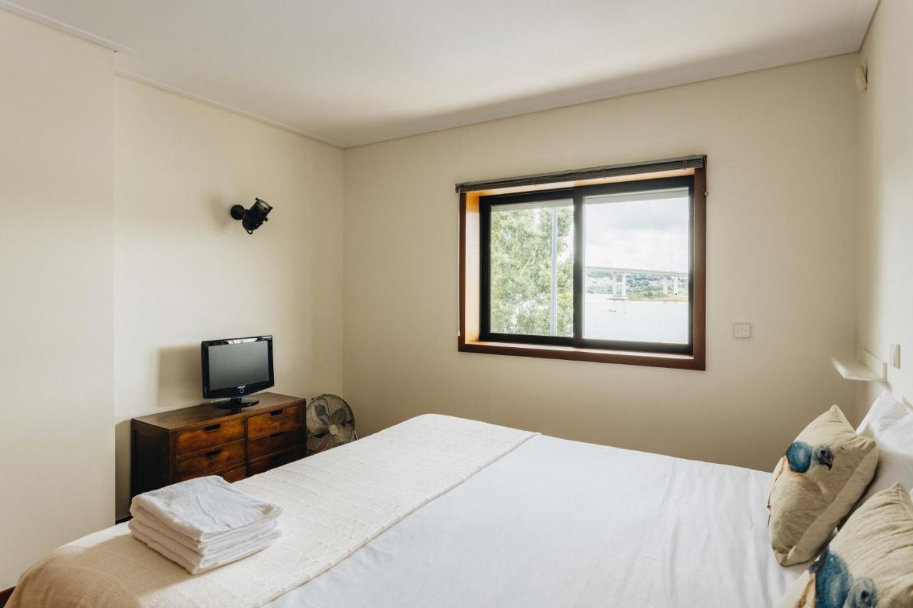 Riverfront Haven Family'S Choice With Free Garage Porto Bagian luar foto