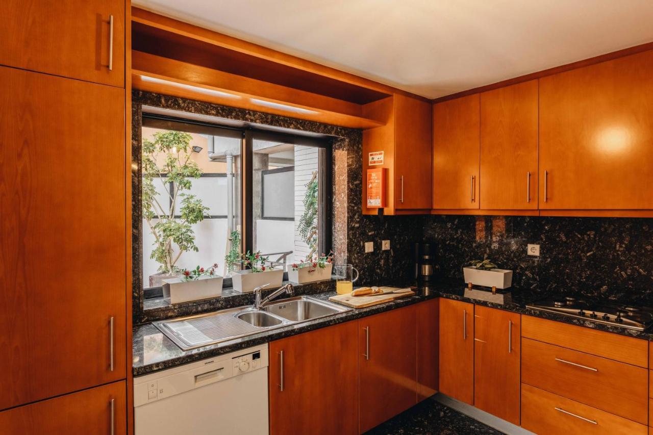 Riverfront Haven Family'S Choice With Free Garage Porto Bagian luar foto