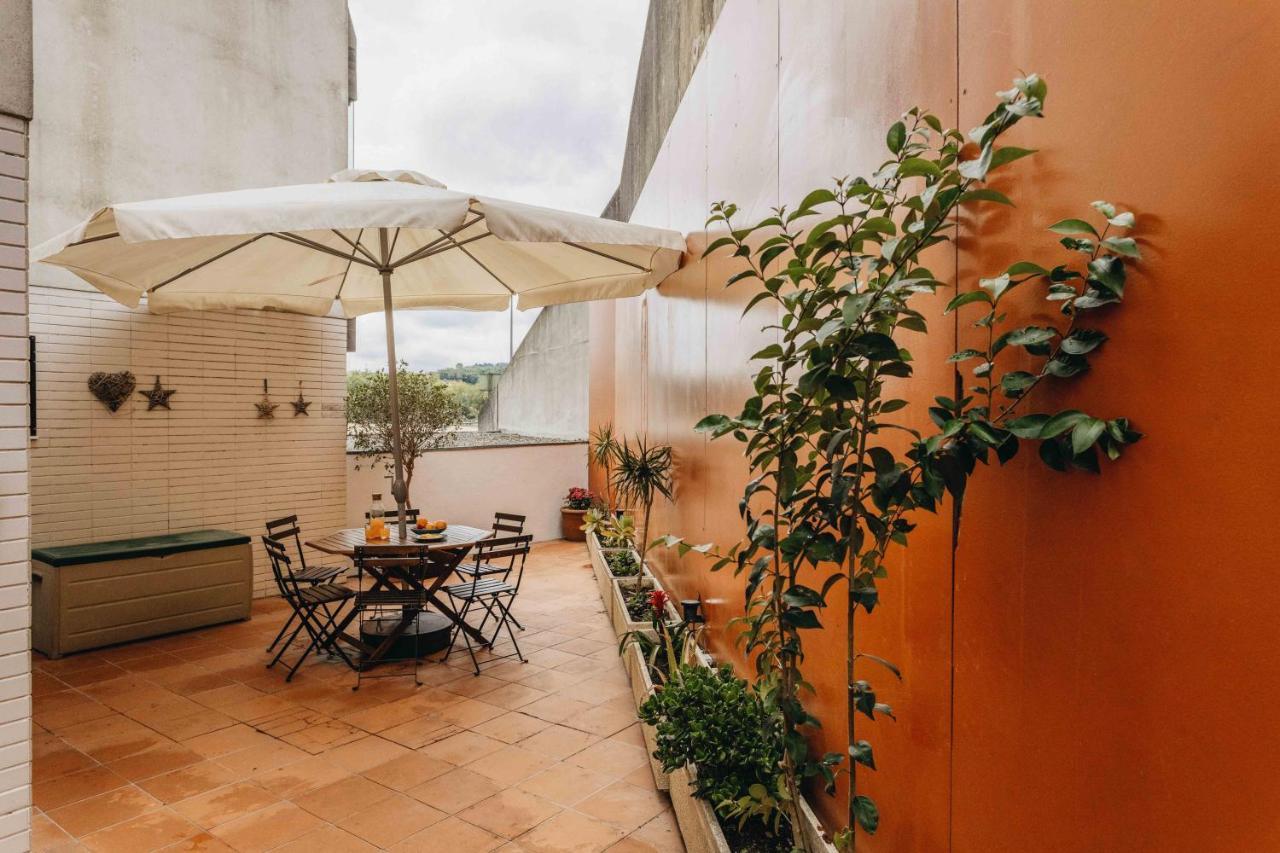 Riverfront Haven Family'S Choice With Free Garage Porto Bagian luar foto